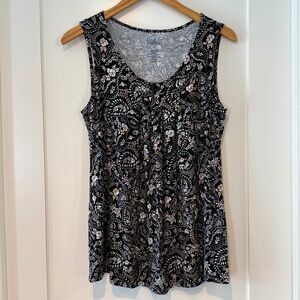 Croft & Barrow Black and White Floral Patterned Tank Top Blouse Women’s Size M